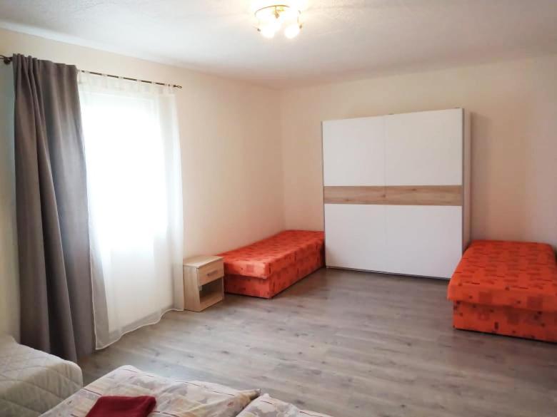 Rožňava Penzion Adriana酒店 外观 照片